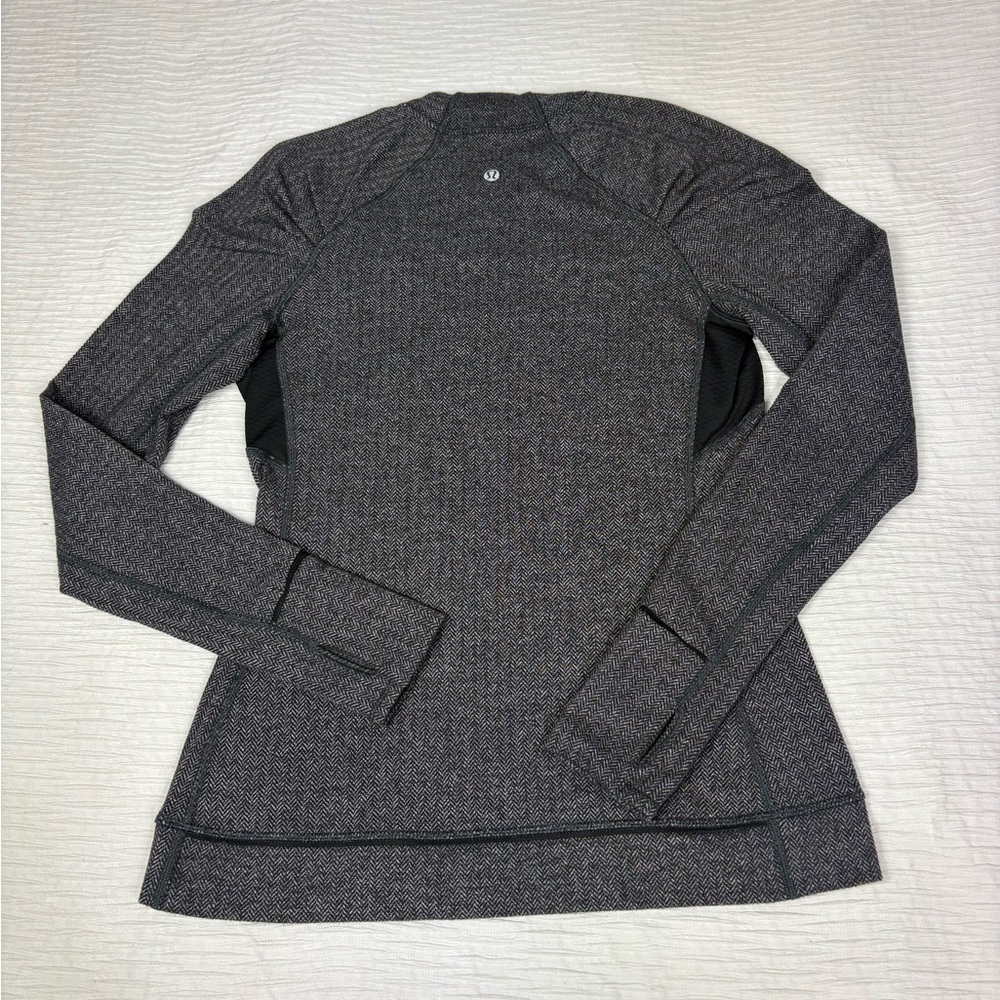 lululemon athletica Charcoal Long Sleeve Top - Picture 4 of 9